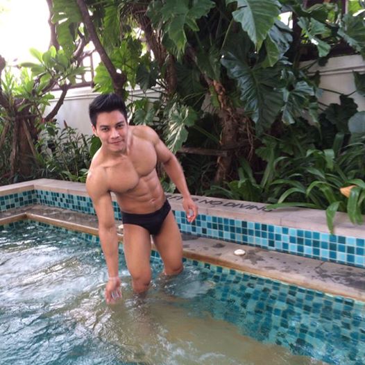ชนีเป็นลม เห็นแบบนี้ #Valentine
