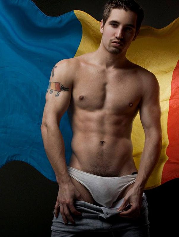 Hot guy in underwear 117