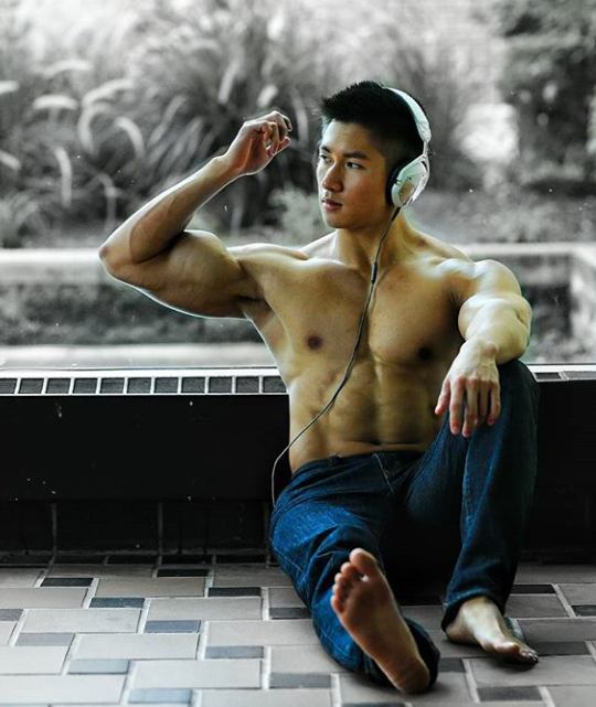 วาเลนไทน์คนโสด...เสพผู้ชายอยู่บ้าน