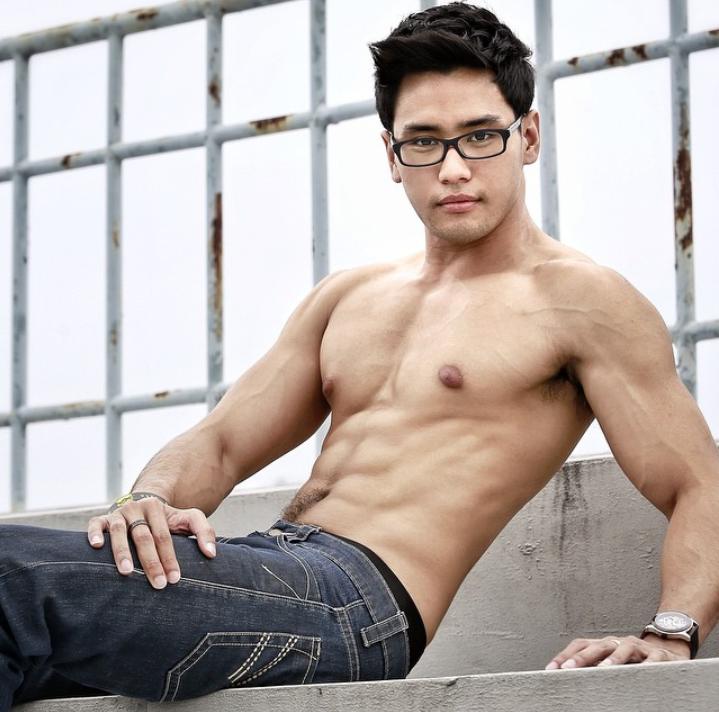 หล่อๆ อยากได้