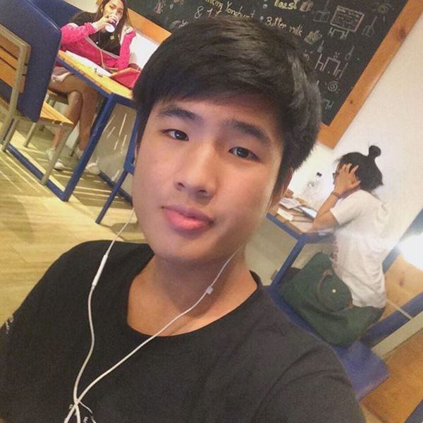 ไม่บอกไม่รู้นะว่า ร่างกายบกพร่อง! เจอาร์ วชิรธร หนุ่มหล่อผู้นำเชียร์ฝั่งธรรมศาสตร์
