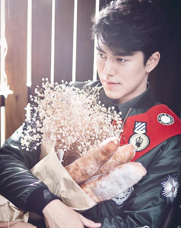 นาย ณภัทร @ JUZZ Magazine year 3 issue 2 February 2016