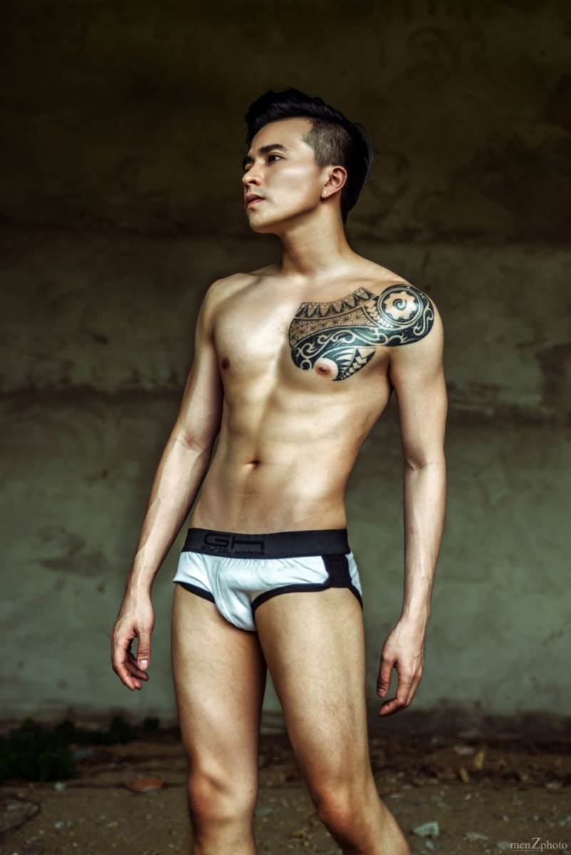 Hot guy in underwear 118