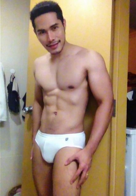 มาดูกันหน่อย ถ้าใครรู้จักช่วยบอก IG หรือ Facebook เขาให้เราที