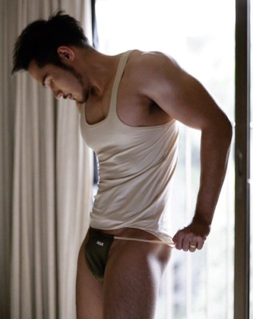 มาดูกันหน่อย ถ้าใครรู้จักช่วยบอก IG หรือ Facebook เขาให้เราที