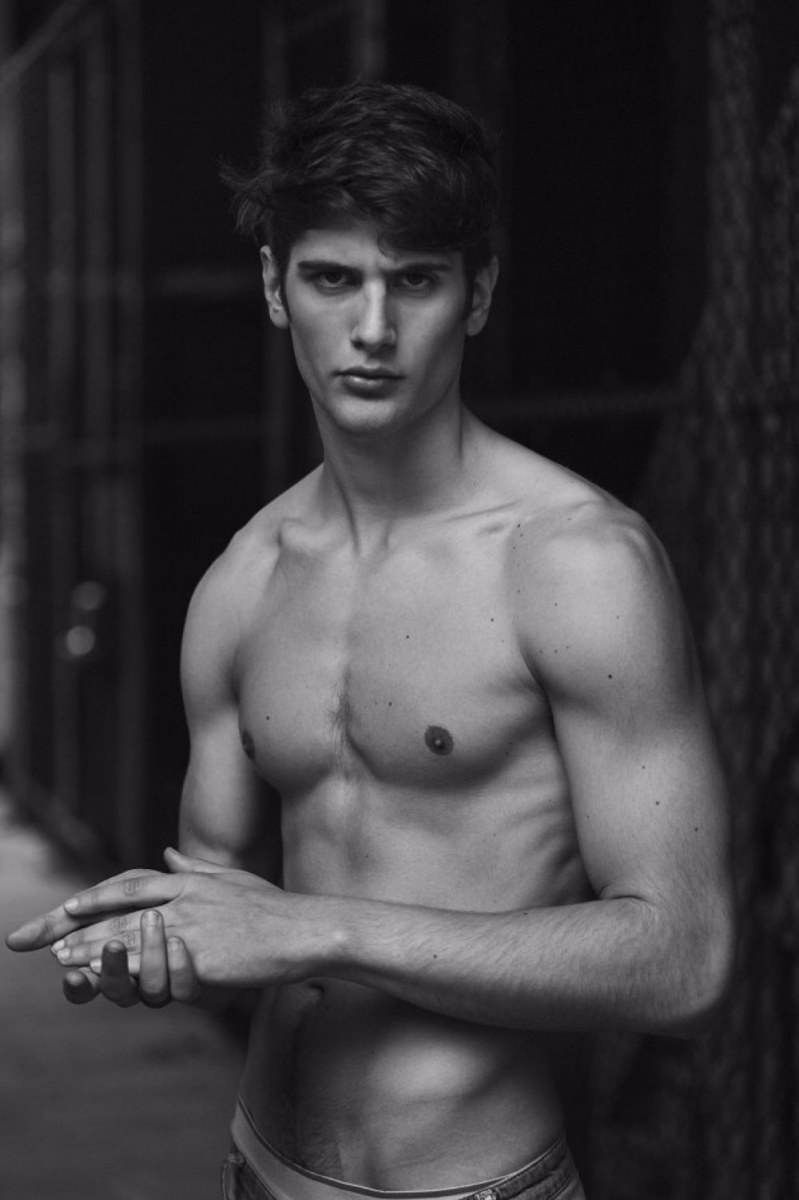 male body 070