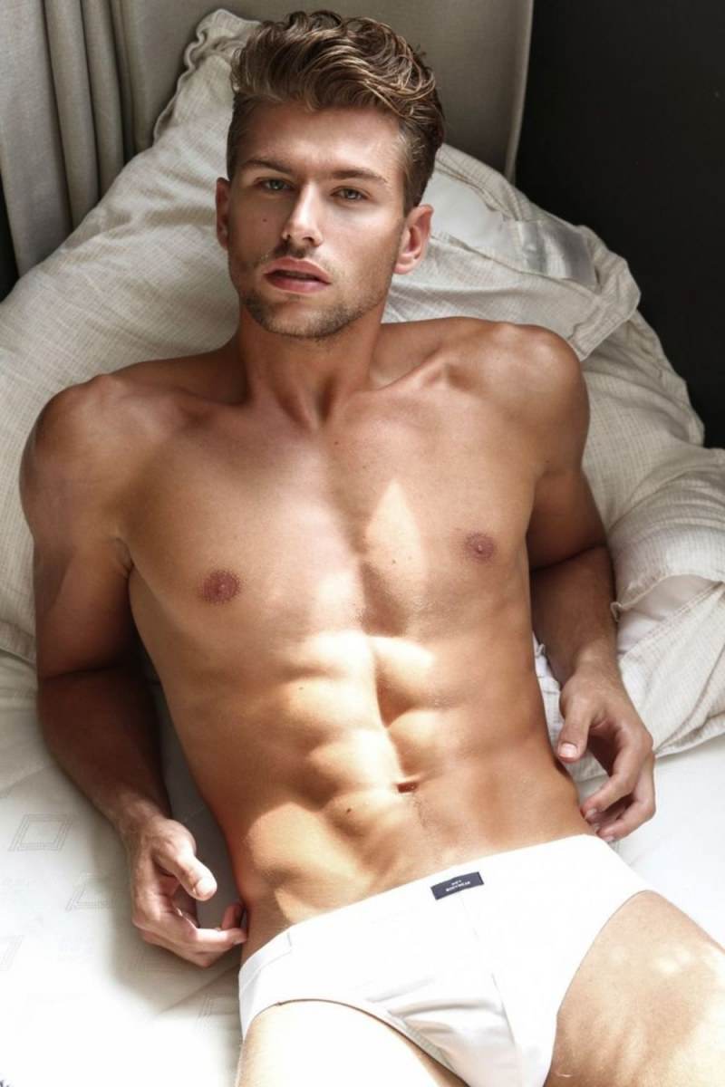 male body 075