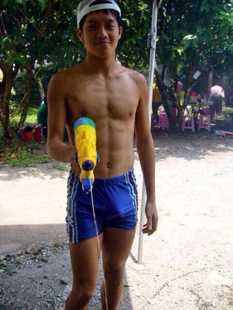 น้องตี๋-ยุ่น-เกา 01