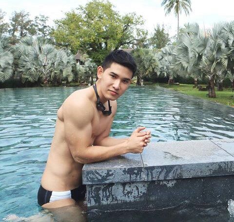 ปี เ ก้ - หนุ่มหล่อ หุ่นดี ตักเล็ก สเปคเกย์