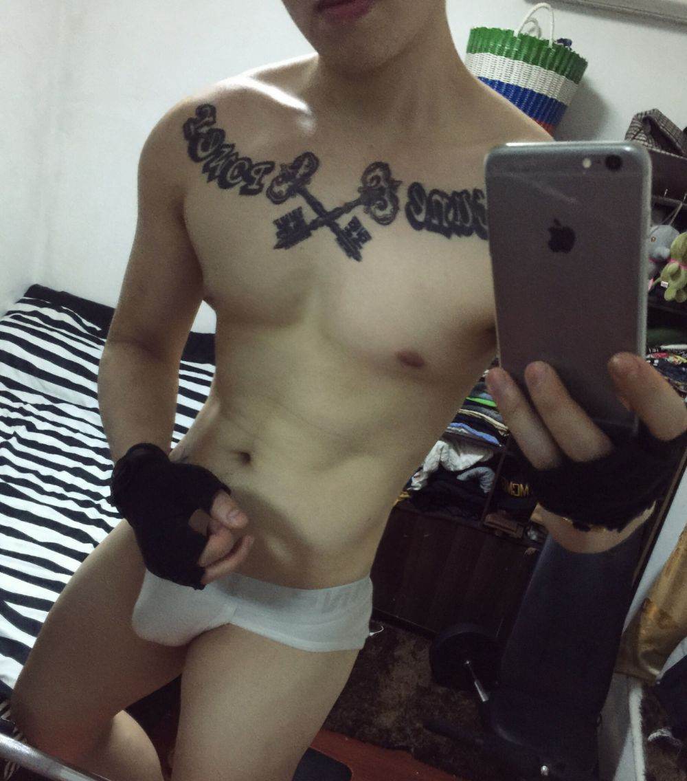 Hot guy in underwear 120