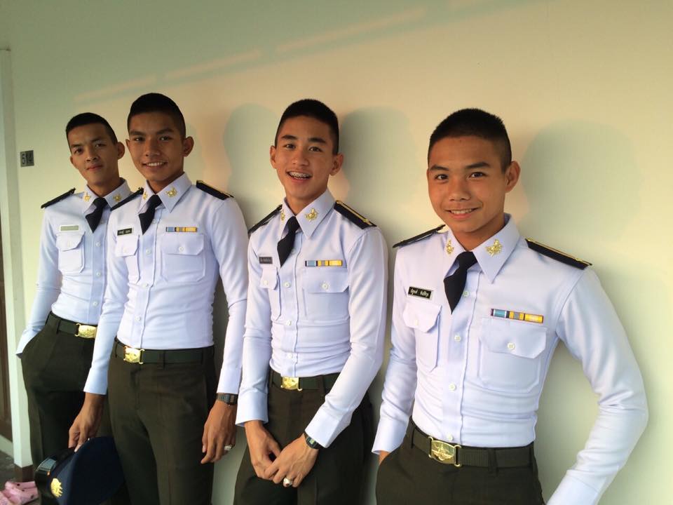 หล่อทั้งกลุ่ม นร เตรียมทหาร แน่นไปนะ