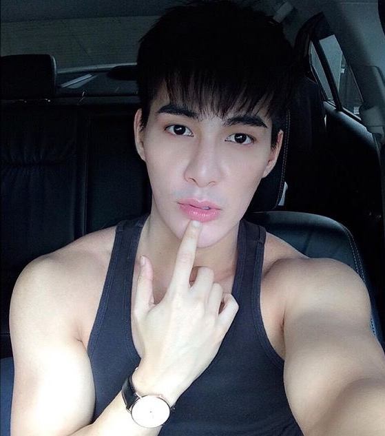 เธโอ อคิราห์