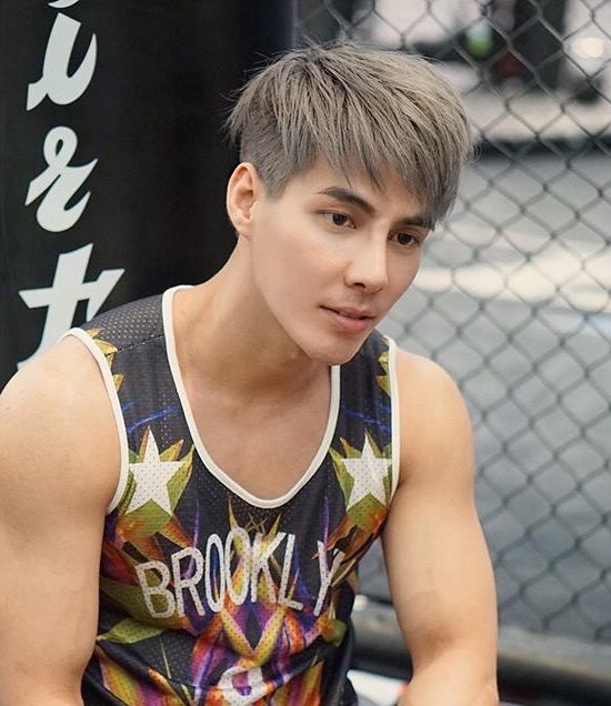 เธโอ อคิราห์