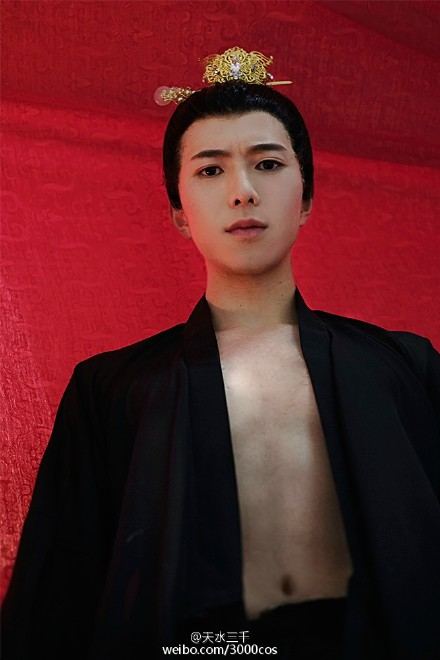 ไม่บอกก็ไม่รู้พระสนมเอก นางในคนนี้เป็นผู้ชาย