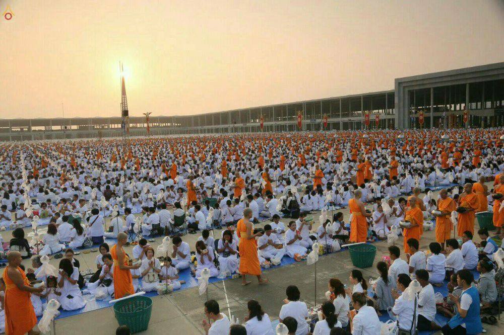 มาฆะวัดพระธรรมกาย ทำไมคนไปเยอะจัง?