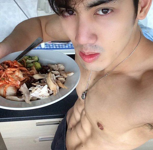 ผู้ชายพาเพลิน