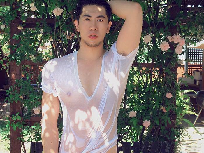 ภายใต้เสื้อตัวนั้น @บารวี 423