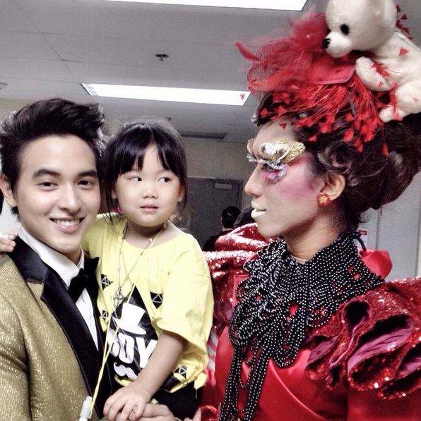 มาดูโฉมหน้าเด็กน้อย เมื่อเจอมาดามมดตัวเป็นๆ