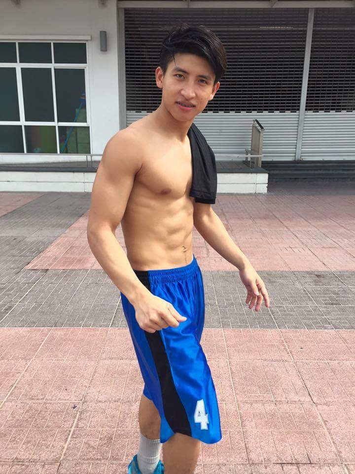 เอ๊าะ @บารวี 438