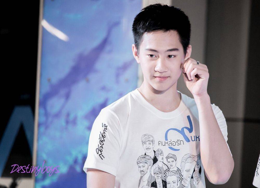 กัปตัน ชลธร