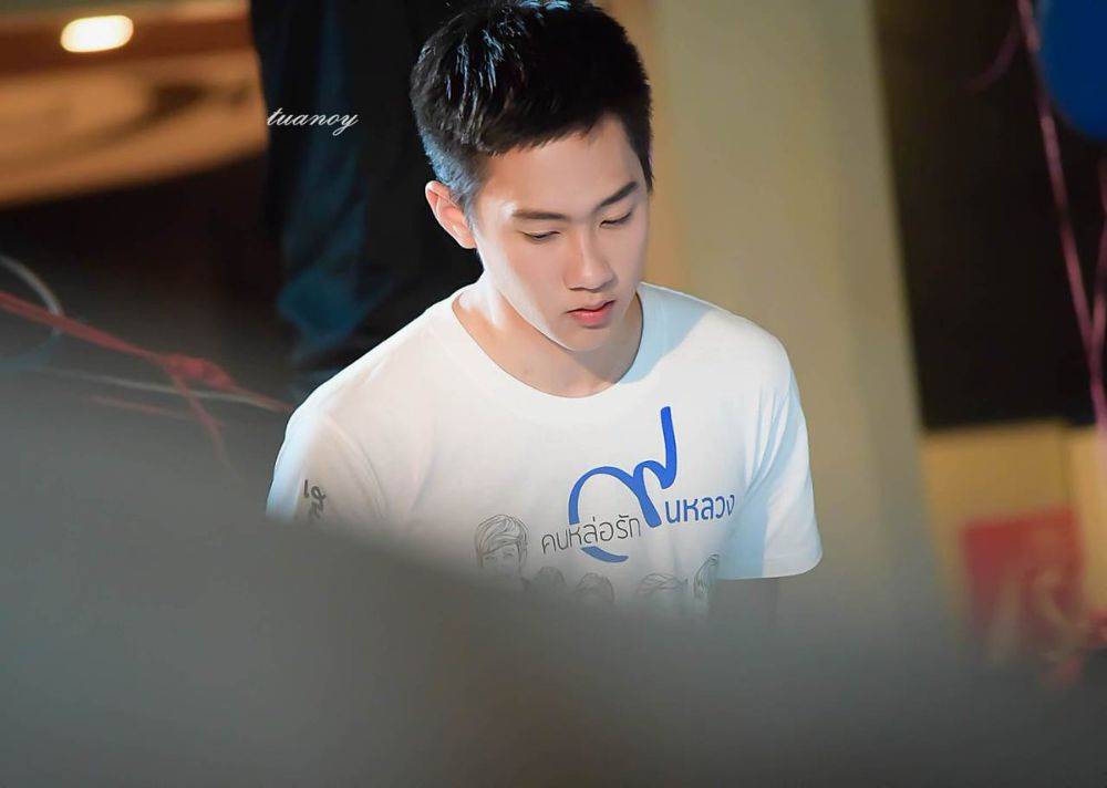 กัปตัน ชลธร