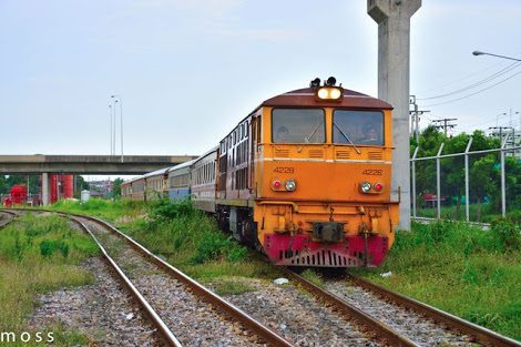 รถไฟขบวนรถโดยสาร