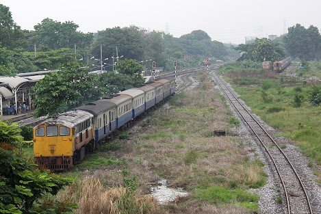 รถไฟขบวนรถโดยสาร