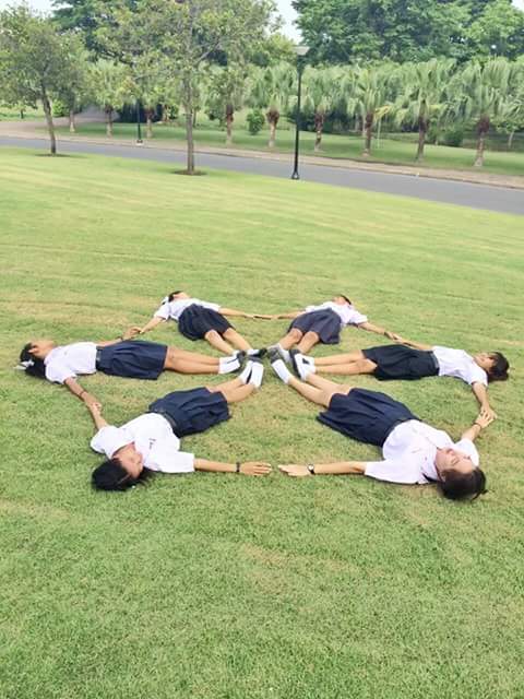 คนสวย น่ารัก โรงเรียนราชดำริ (เหอะ)