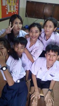 คนสวย น่ารัก โรงเรียนราชดำริ (เหอะ)