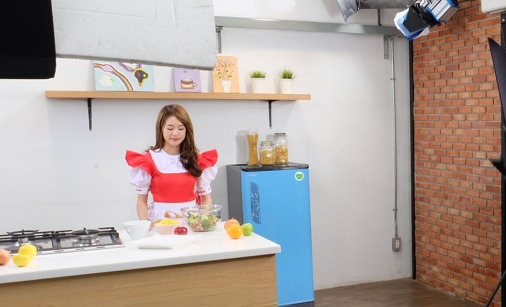 มาดูความน่ารัก " พิมฐา " เน็ตไอดอลสุดฮอต ใน ชุด Maid