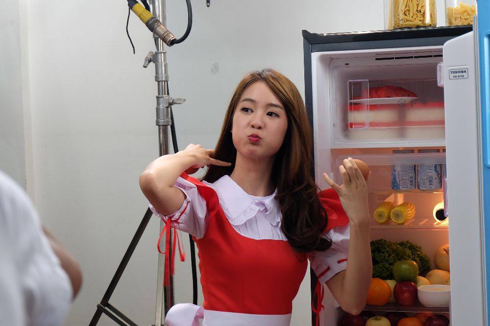 มาดูความน่ารัก " พิมฐา " เน็ตไอดอลสุดฮอต ใน ชุด Maid