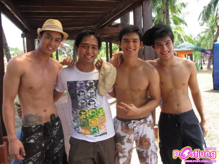ผมไปทำรายงานบ้านเพื่อนนะครับแม่  @บารวี 469