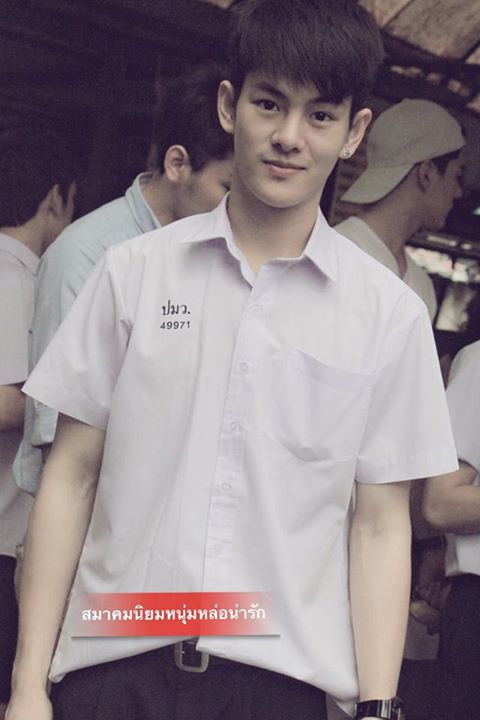 นักเรียนชาย ๑บารวี ๔๗๐ (เปลี่ยนชื่อเป็นไทยหมดละกัน ขี้เกียจเปลี่ยนภาษา)