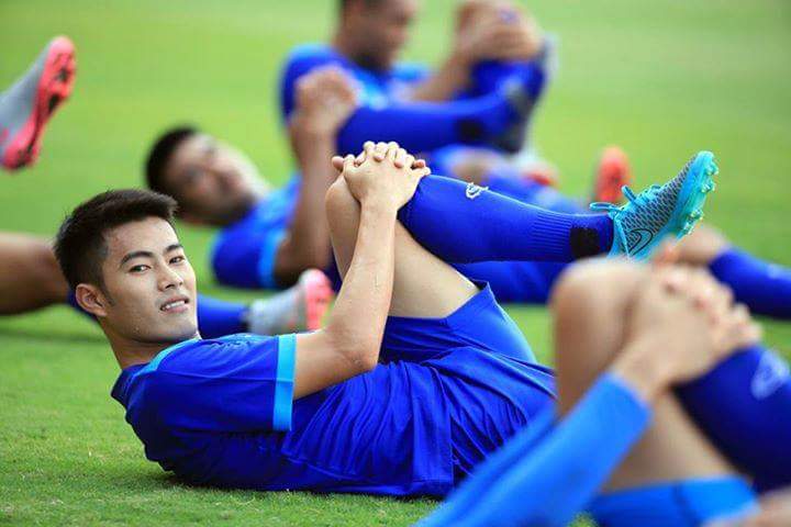 เบื่อคนรักกีฬากันยัง +บารวี ๔๘๑