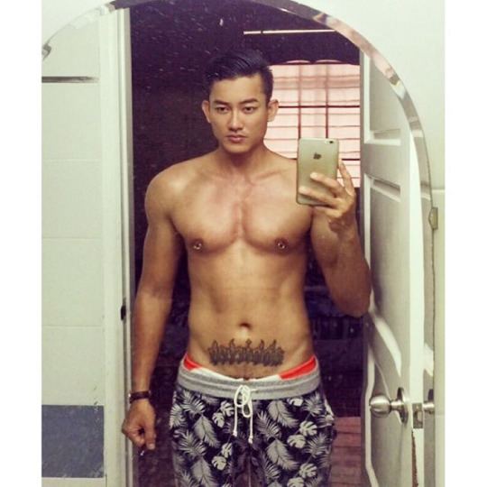 ผู้ชายพาเพลิน 3