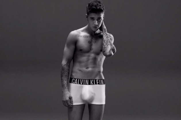 JUSTIN BIEBER TURNS 22: โมเม้นที่แซ่บที่สุด