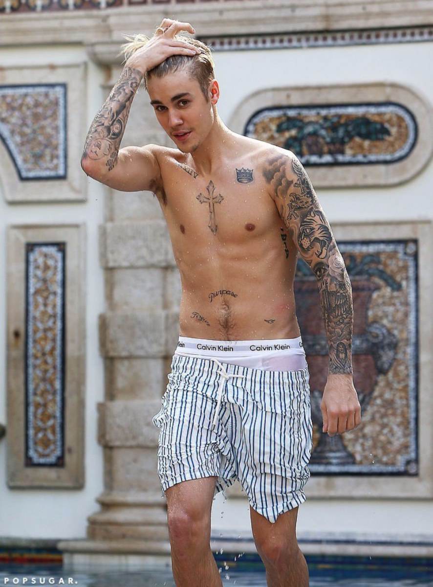 JUSTIN BIEBER TURNS 22: โมเม้นที่แซ่บที่สุด