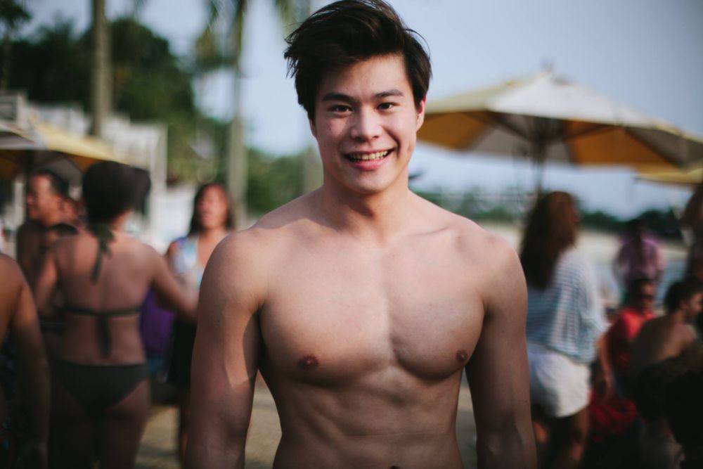 หุ่นดีนมเด้ง