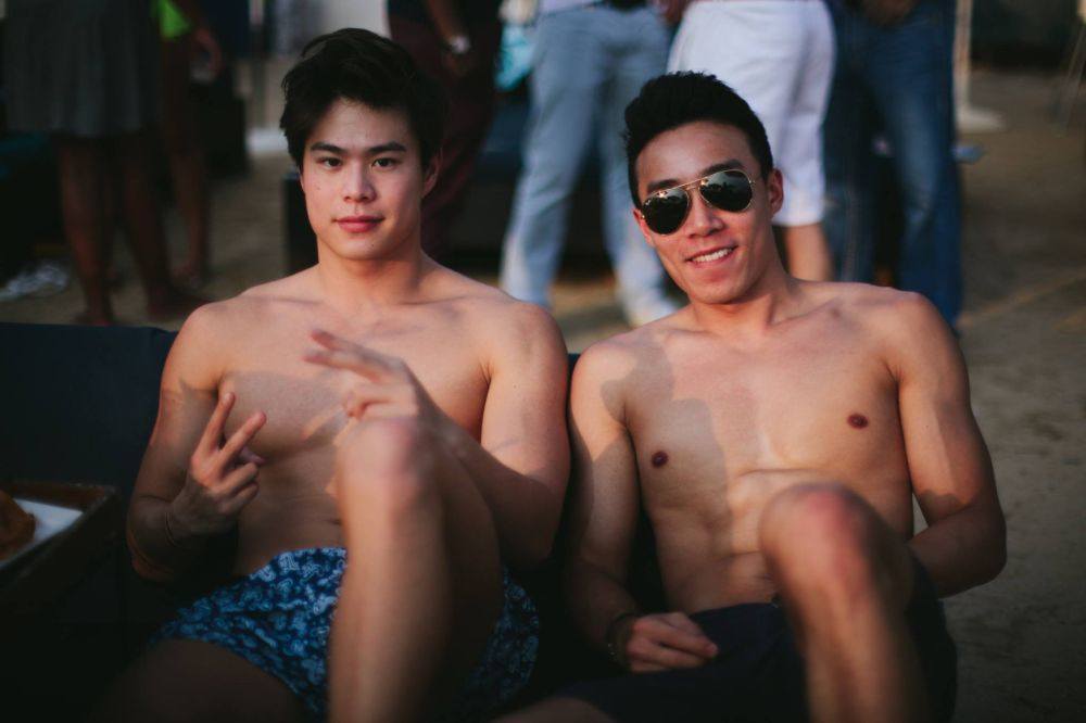หุ่นดีนมเด้ง