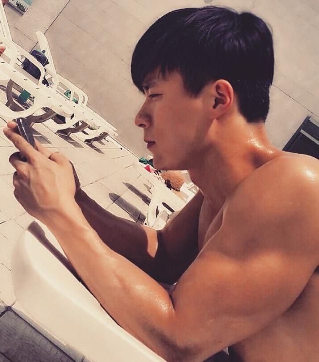หุ่นดีนมเด้ง