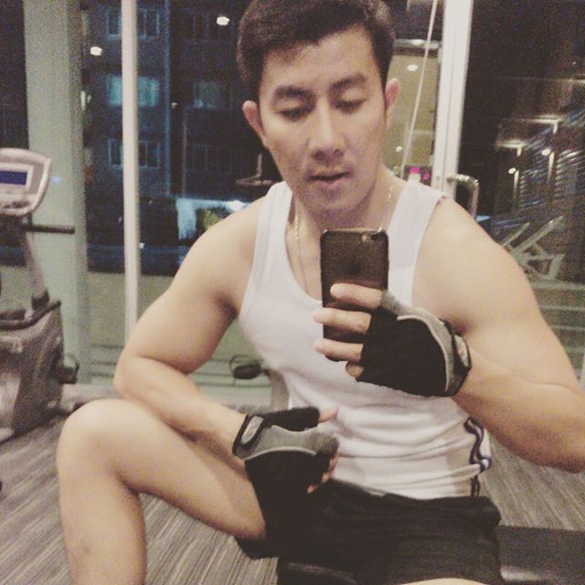 แซ่บเว่อร์!! แนวผู้ใหญ่ ไข่เบ้ขวา เป้าตุง กล้ามแน่น