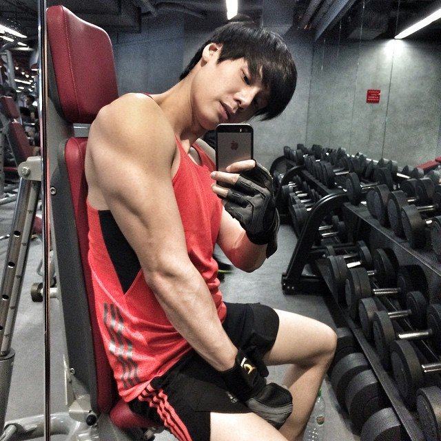 อ้ายมาสี่คน +บารวี ๕๑๓