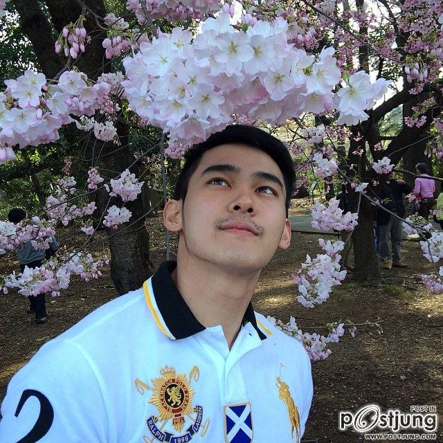 แซบมากคนนี้  เขาชื่ออะไรเหรอ +บารวี ๕๕๓