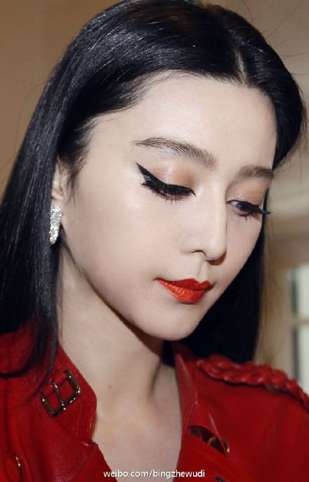 Fan Bing Bing สวย เจิด ตาคมเฉี่ยว แคทอายลุค เป๊ะมาก @LV Show Paris Fashion Week 2016