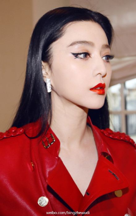 Fan Bing Bing สวย เจิด ตาคมเฉี่ยว แคทอายลุค เป๊ะมาก @LV Show Paris Fashion Week 2016