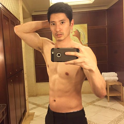 หนุ่มหล่อในเฟส