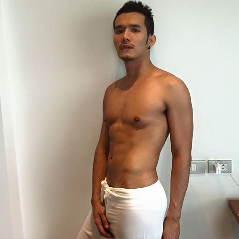 หนุ่มหล่อในเฟส