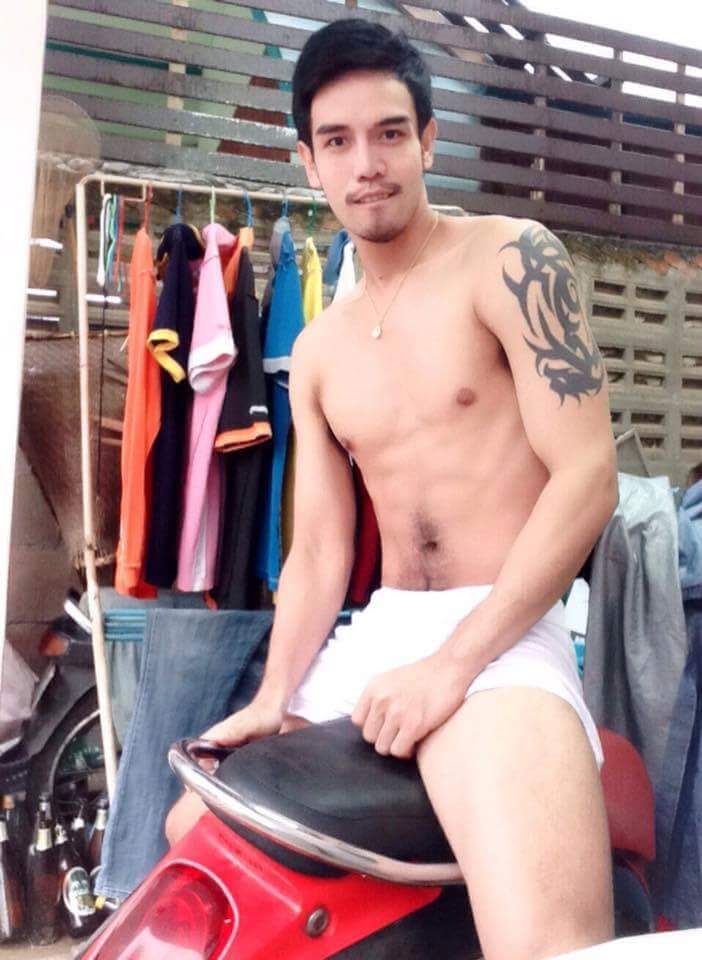 หนุ่มหล่อในเฟส