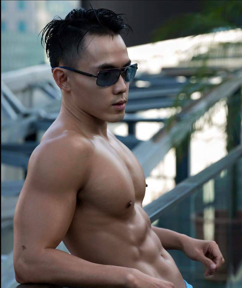 หนุ่มหล่อในเฟส