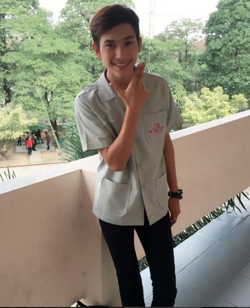 "โมเดล ศิฐฑา"  หนุ่มละอ่อน  วัย18 ปี  ผู้รับบท "พระปิ่นศิลป์ชัย แก้วหน้าม้า"